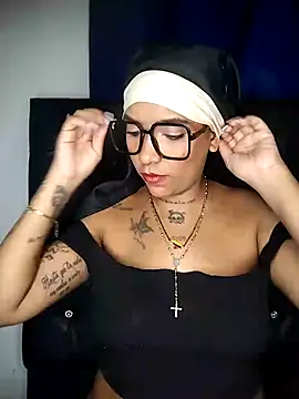 Snapshot of Vale_Nikol21 chatting on 01-19-26, 01:09 Vale Nikol21 online show from 01-19-26, 01:09