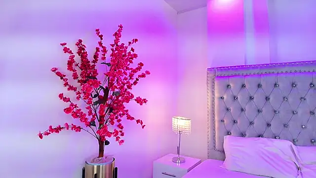 Snapshot of Ahilin_luther chatting on 11-18-25, 11:58 Ahilin luther online show from 11-18-25, 11:58