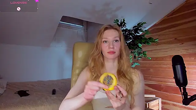 Snapshot of AuroraShoww chatting on 11-27-25, 12:29 AuroraShoww online show from 11-27-25, 12:29