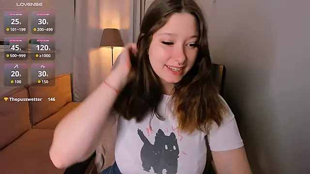 Snapshot of Sofi_Spark chatting on 10-07-25, 07:49 Sofi Spark online show from 10-07-25, 07:49