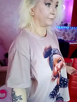 SquirtMilf00 online show from 03-22-26, 03:21