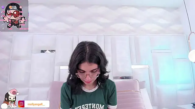 Im Molly Angel online show from 12-04-25, 08:06