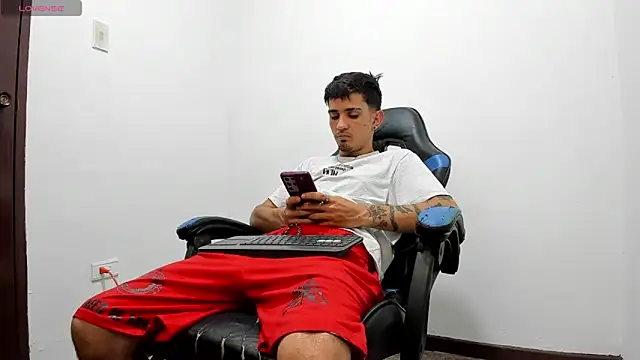 nextboywell1 online show from 02-26-26, 07:13