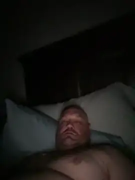 ComfortableSkeptic23 online show from 06-12-26, 04:33