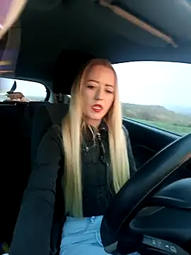 Snapshot of DeeA_Blondy chatting on 11-12-25, 05:19 DeeA Blondy online show from 11-12-25, 05:19