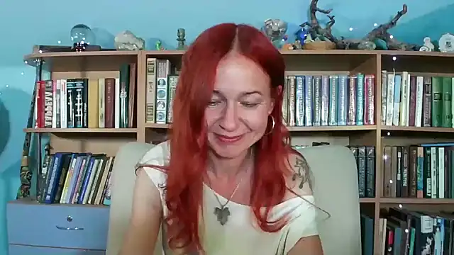 Snapshot of Foxilady357 chatting on 06-07-26, 02:21 Foxilady357 online show from 06-07-26, 02:21