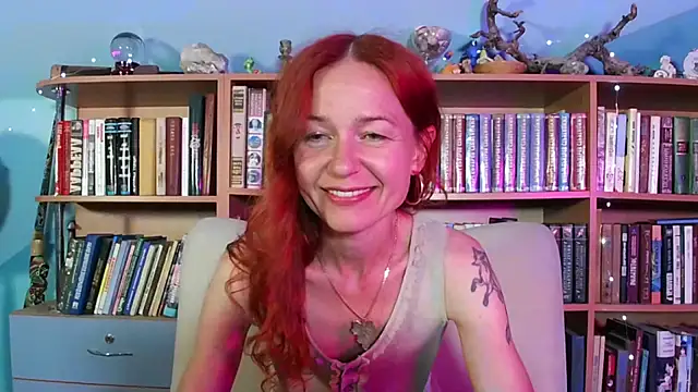 Snapshot of Foxilady357 chatting on 06-14-26, 01:57 Foxilady357 online show from 06-14-26, 01:57
