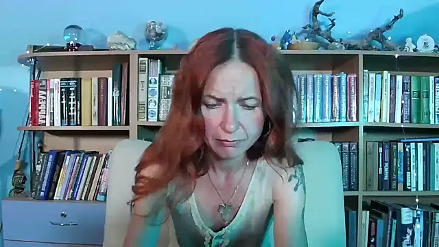 Snapshot of Foxilady357 chatting on 07-01-26, 01:24 Foxilady357 online show from 07-01-26, 01:24