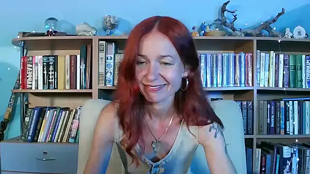 Snapshot of Foxilady357 chatting on 07-11-26, 01:25 Foxilady357 online show from 07-11-26, 01:25