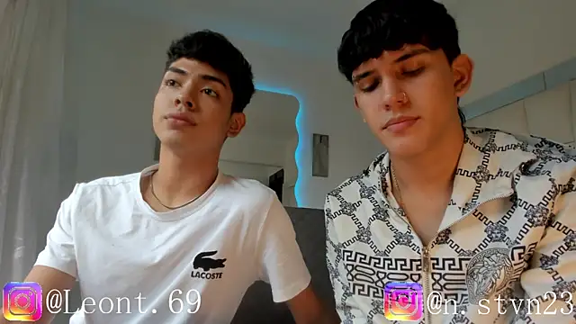 LoganTwink18 online show from 04-01-26, 02:14