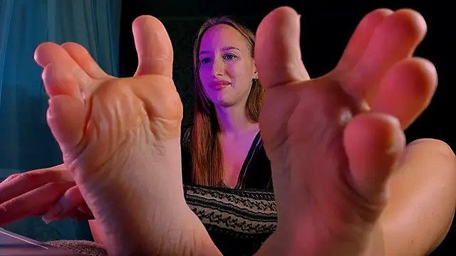 DarcySiren online show from 10-21-25, 10:38