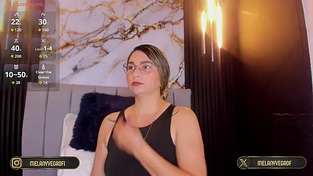 Snapshot of MelanyVegas chatting on 09-25-25, 08:18 MelanyVegas online show from 09-25-25, 08:18