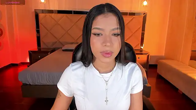 SophieHouston  online show from 03-07-26, 03:14