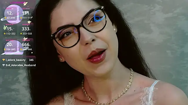 KaylaLewys online show from 04-08-26, 05:46