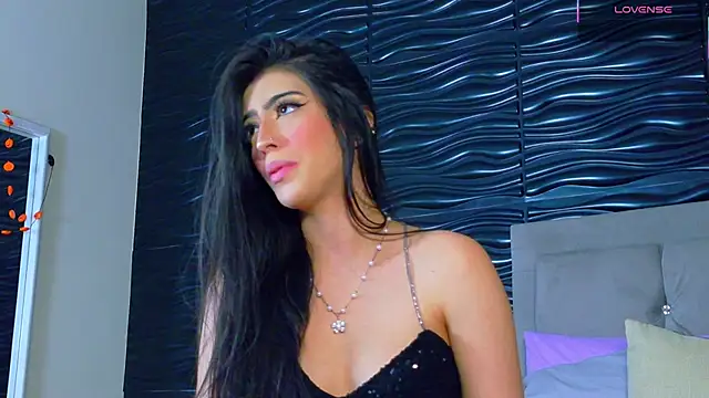 Snapshot of Ambar_Bull chatting on 11-23-25, 01:00 Ambar Bull online show from 11-23-25, 01:00