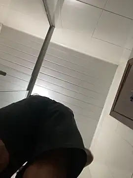 Snapshot of PIROCAGG21 chatting on 11-01-25, 08:38 PIROCAGG21 online show from 11-01-25, 08:38