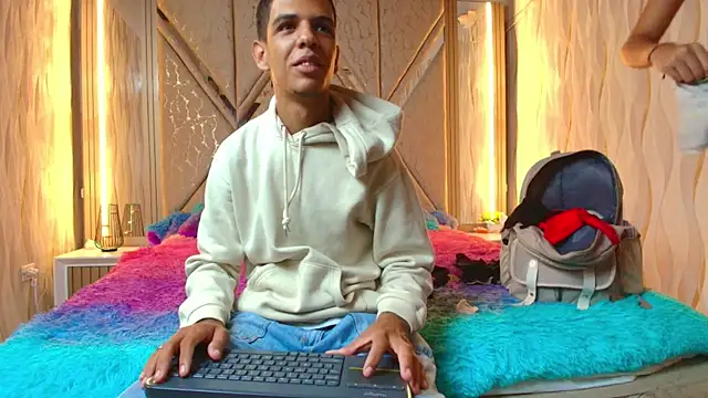 Hotcouple 222 online show from 10-14-25, 07:20