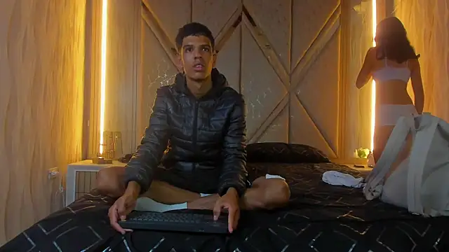 Hotcouple 222 online show from 11-24-25, 07:41