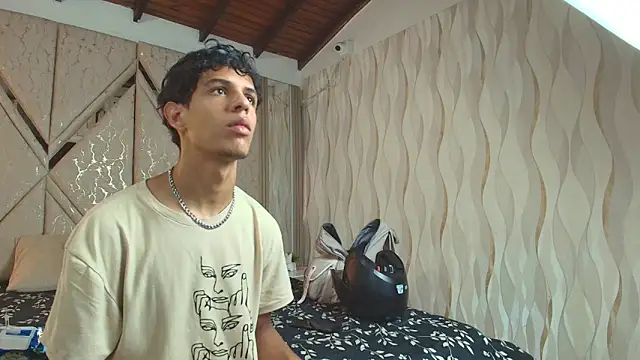 Hotcouple 222 online show from 02-22-26, 07:23