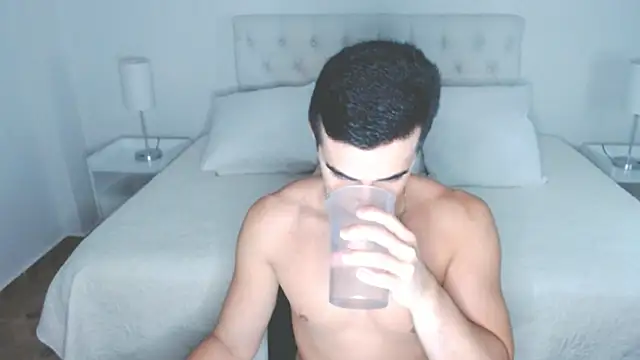 mr hunterx online show from 03-25-26, 02:06