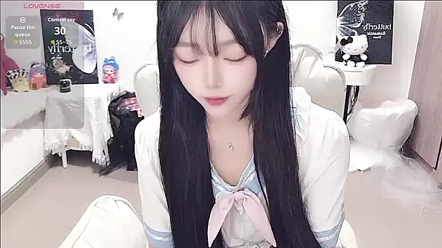 -EEBABY online show from 06-13-26, 02:37