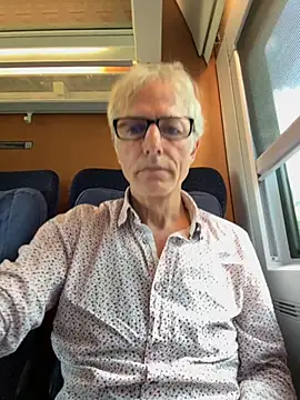 Snapshot of SexyLeon8 chatting on 09-23-25, 09:45 SexyLeon8 online show from 09-23-25, 09:45