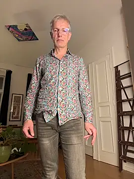 Snapshot of SexyLeon8 chatting on 11-14-25, 10:29 SexyLeon8 online show from 11-14-25, 10:29