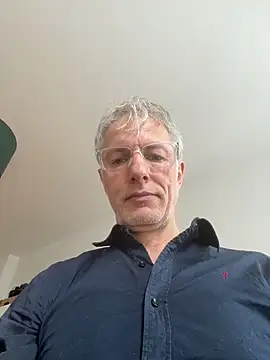 SexyLeon8 online show from 03-11-26, 12:33