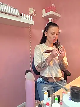 littleladyshelly online show from 04-22-26, 11:45