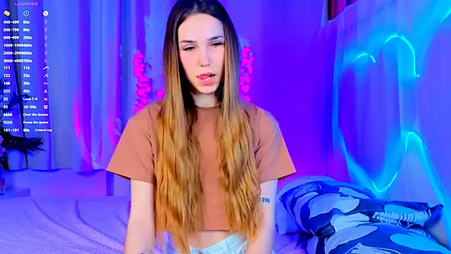 -CindyLou online show from 09-25-25, 08:23