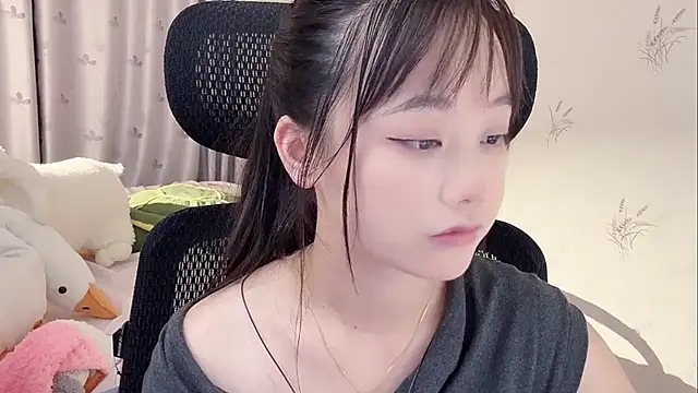 puppy-999 online show from 05-21-26, 12:12