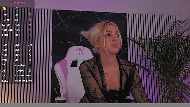 daisyblushh online show from 11-10-25, 07:35