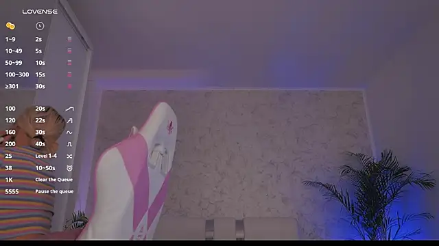 Snapshot of daisyblushh chatting on 05-03-26, 03:07 daisyblushh online show from 05-03-26, 03:07
