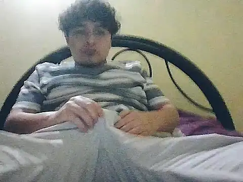 Snapshot of jorgexsuil2hh chatting on 11-23-25, 10:31 jorgexsuil2hh online show from 11-23-25, 10:31