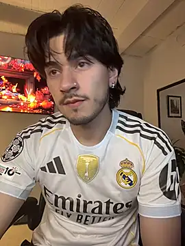 Snapshot of Elian_savoy chatting on 11-01-25, 01:29 Elian savoy online show from 11-01-25, 01:29