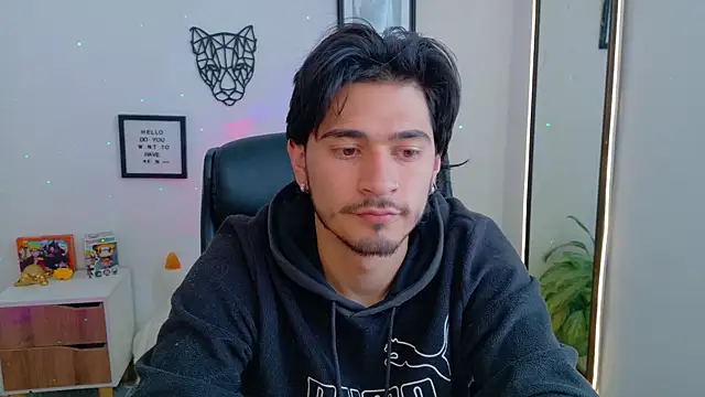 Elian savoy online show from 12-16-25, 01:05