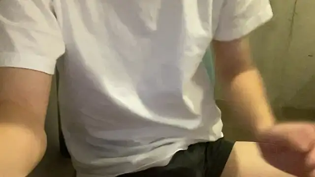 Snapshot of Lotus_boy chatting on 11-26-25, 10:16 Lotus boy online show from 11-26-25, 10:16