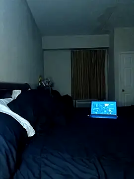 Snapshot of Thickkemzz41 chatting on 11-04-25, 12:32 Thickkemzz41 online show from 11-04-25, 12:32