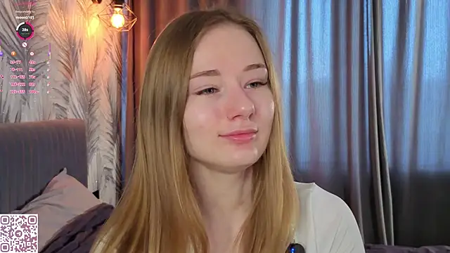 ElvinaRose online show from 04-03-26, 05:27