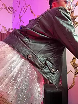 Rebeka-baker online show from 10-04-25, 12:14