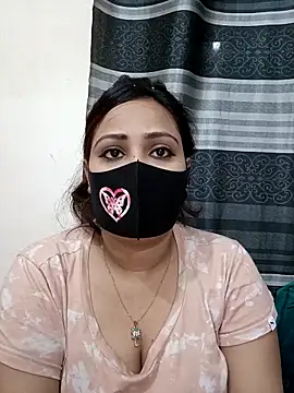 Snapshot of Mow_955 chatting on 10-24-25, 06:59 Mow 955 online show from 10-24-25, 06:59