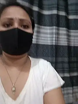 Snapshot of Mow_955 chatting on 10-26-25, 07:53 Mow 955 online show from 10-26-25, 07:53