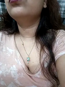 Snapshot of Mow_955 chatting on 10-30-25, 06:52 Mow 955 online show from 10-30-25, 06:52