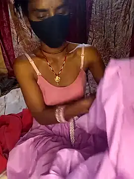 Snapshot of Babhi_Love chatting on 05-05-26, 05:54 Babhi Love online show from 05-05-26, 05:54