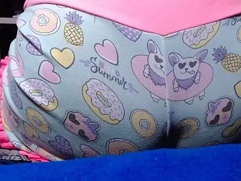 Snapshot of salmaextremeperver chatting on 11-14-25, 10:25 salmaextremeperver online show from 11-14-25, 10:25