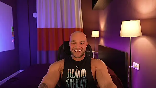 Snapshot of RikAdlerr chatting on 03-19-26, 03:49 RikAdlerr online show from 03-19-26, 03:49