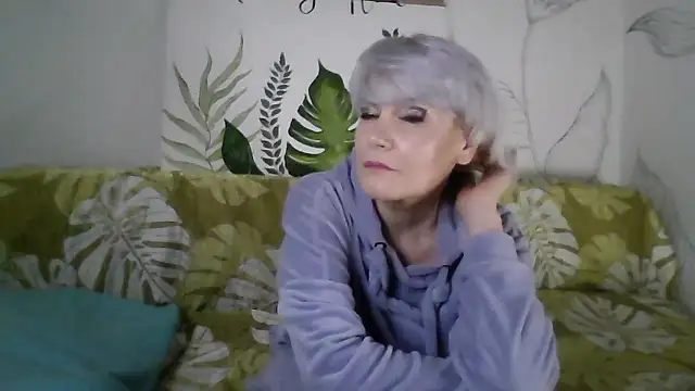 Catty Lady online show from 01-18-26, 06:44