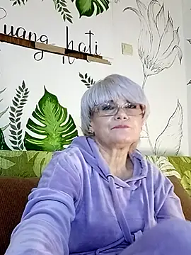 Catty Lady online show from 02-06-26, 07:39