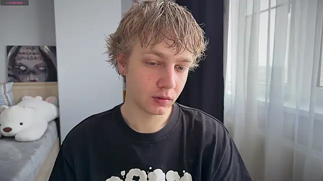 Snapshot of olivertasty chatting on 06-30-26, 11:33 olivertasty online show from 06-30-26, 11:33