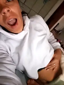 SharonDustLove online show from 10-03-25, 11:51